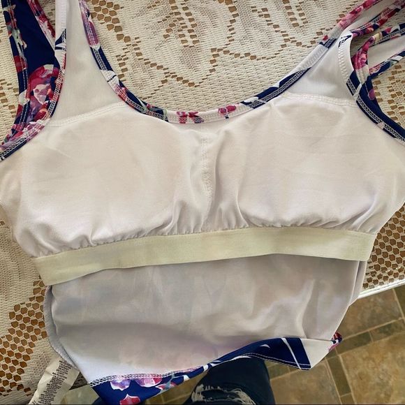 Fabletics • Vasha Midi Sports Bra in Palm Blossom Print - Picture 11 of 11